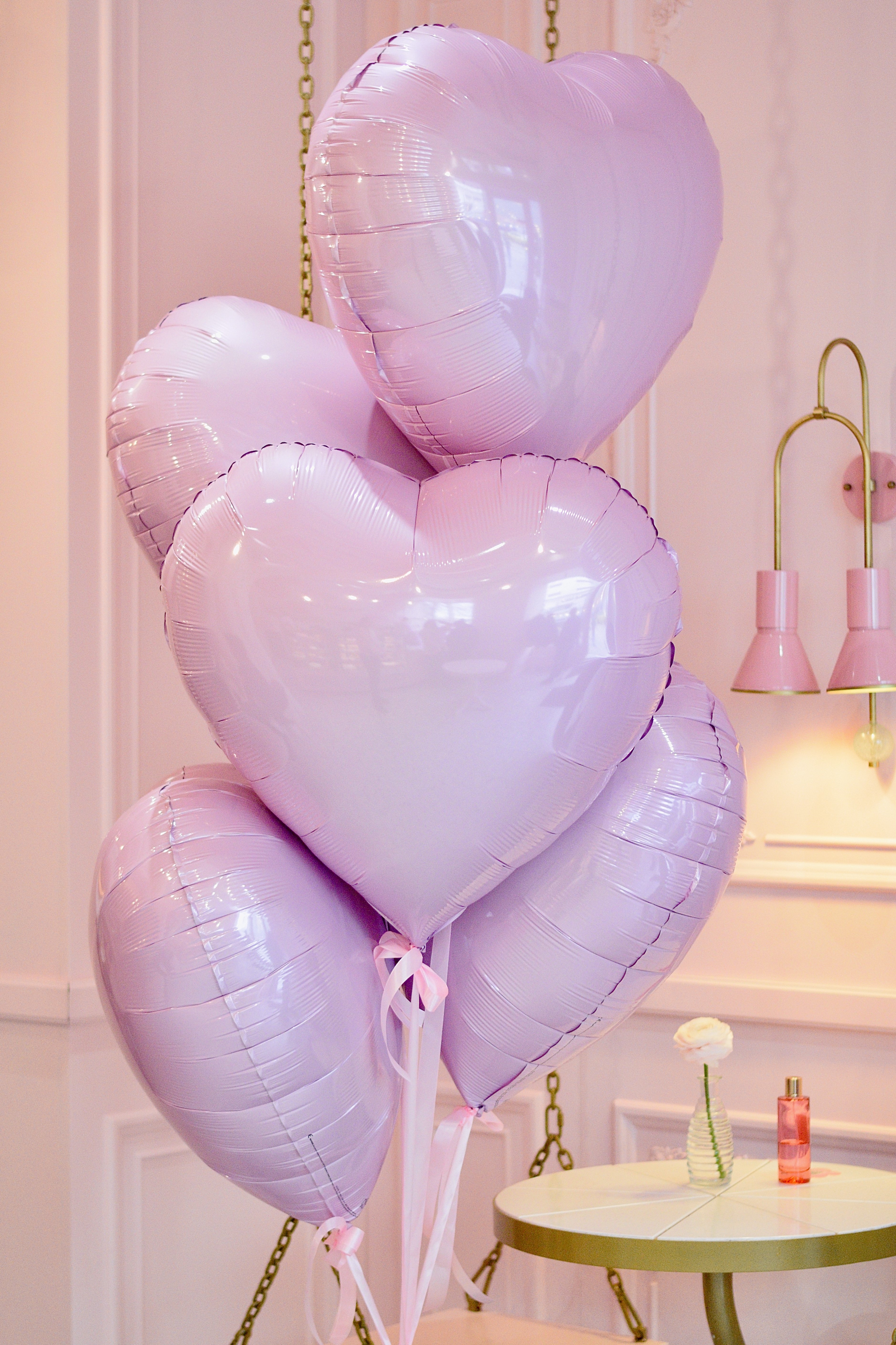 Велика зв'язка фольгованих серденьок